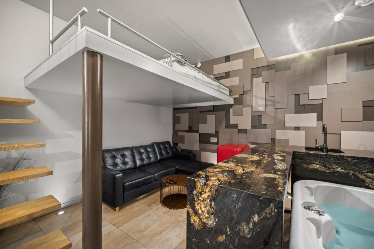 Secret Lounge - Cozy Studio With Sauna And Jacuzzi VNO Exterior foto